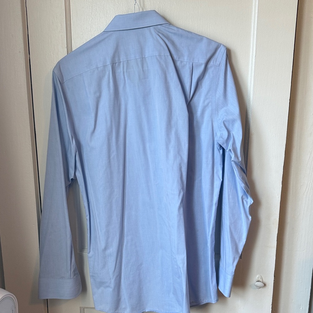 Amazon Essentials Light Blue Dress Shirt - Picture 6 of 6